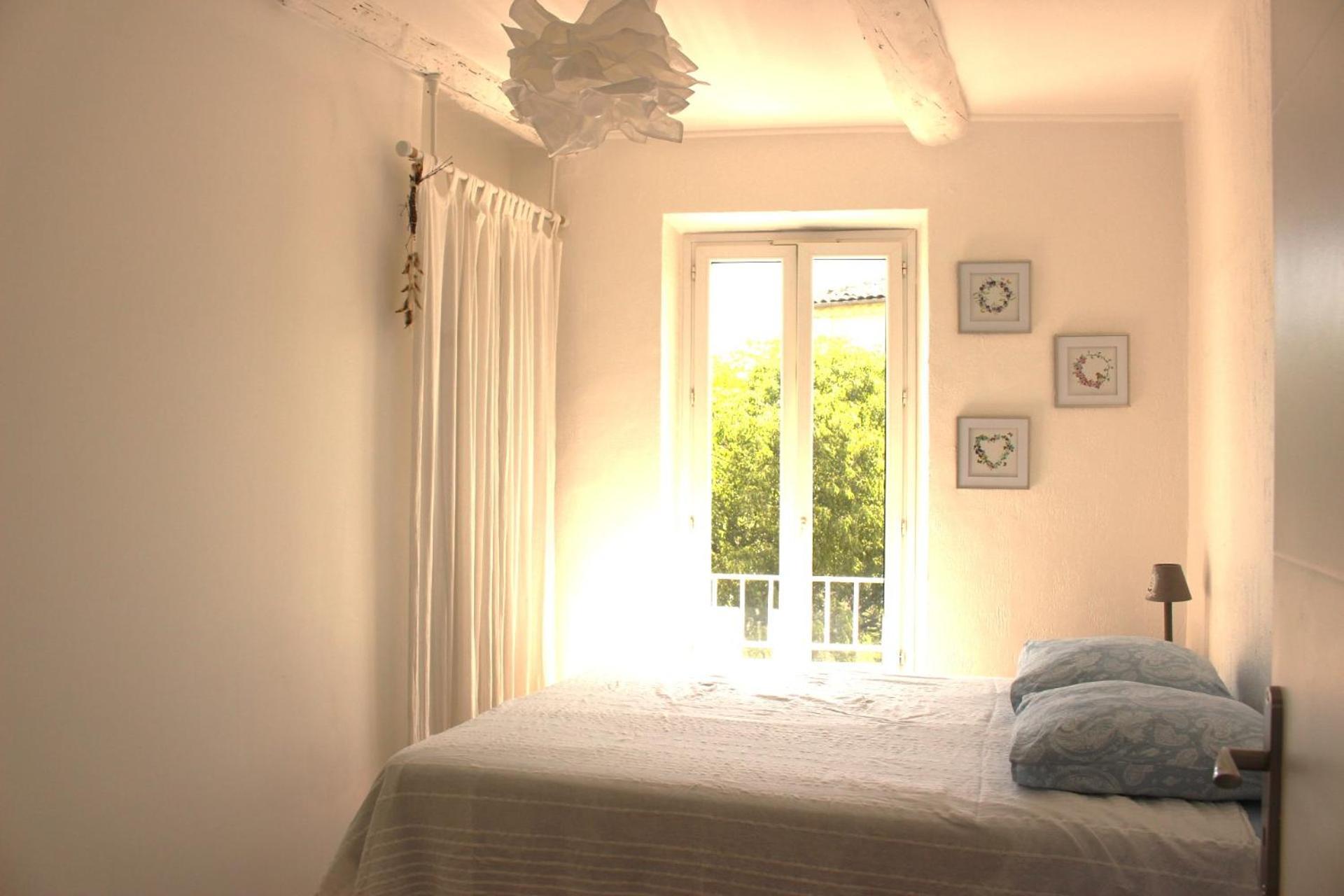 Joli Appartement Avec Balcon Au Coeur De Forcalquier Eksteriør bilde