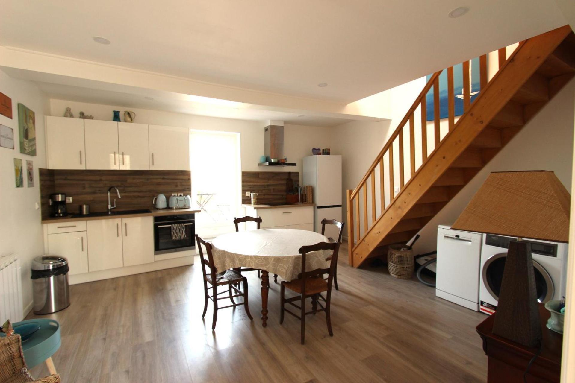 Joli Appartement Avec Balcon Au Coeur De Forcalquier Eksteriør bilde